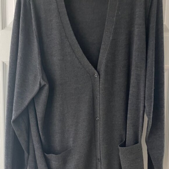 Lord & Taylor Extra Fine Merino Wool Cardigan Sweater Size 3X - Picture 4 of 6